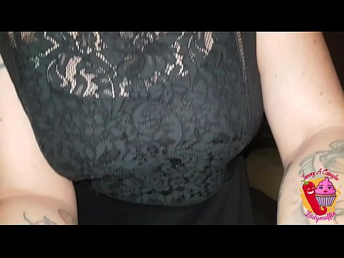 ❤️ Slutty Stéifschwëster gëtt him e blowjob a Spuenesch Qualitéit Porno bei eis