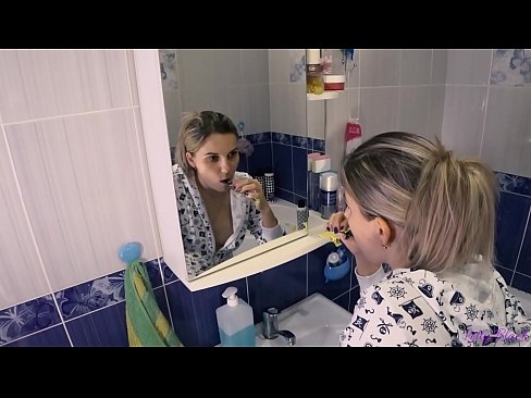 ❤️ Hack mat jonken an Pyjamas endet mëndlech kum an Arsch - Letty schwaarz Qualitéit Porno bei eis
