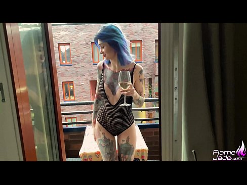❤️ Enormt Meedchen suckt mat engem Gulp a fuckt passionéiert ënner dem oppenen Himmel Qualitéit Porno bei eis